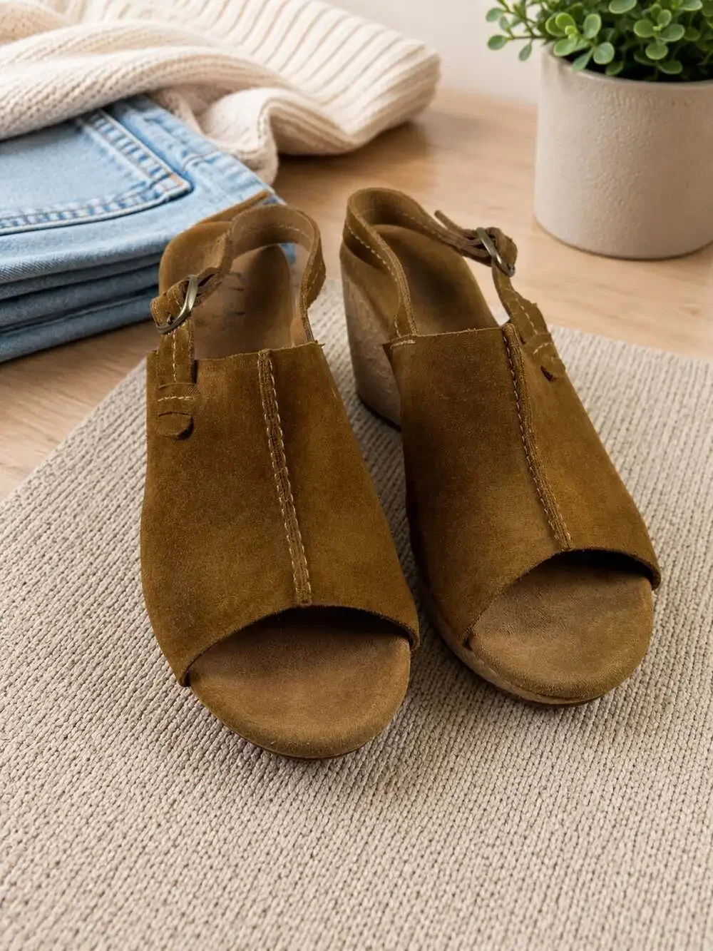 Clarks classic elements